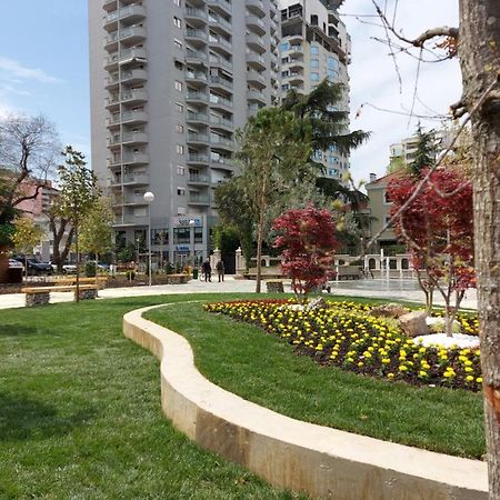Mulaj Hotel Tirana Zewnętrze zdjęcie