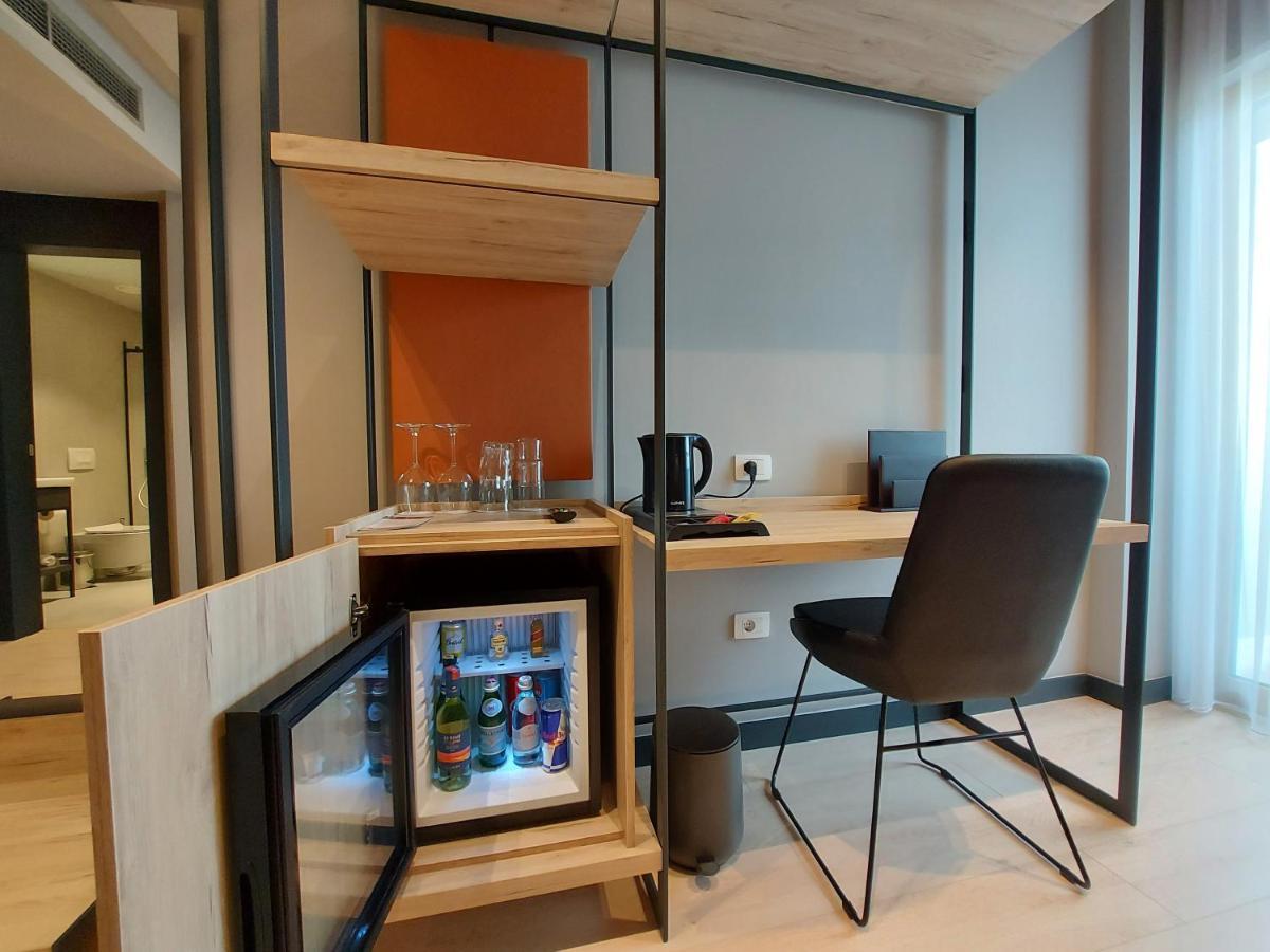 Mulaj Hotel Tirana Zewnętrze zdjęcie